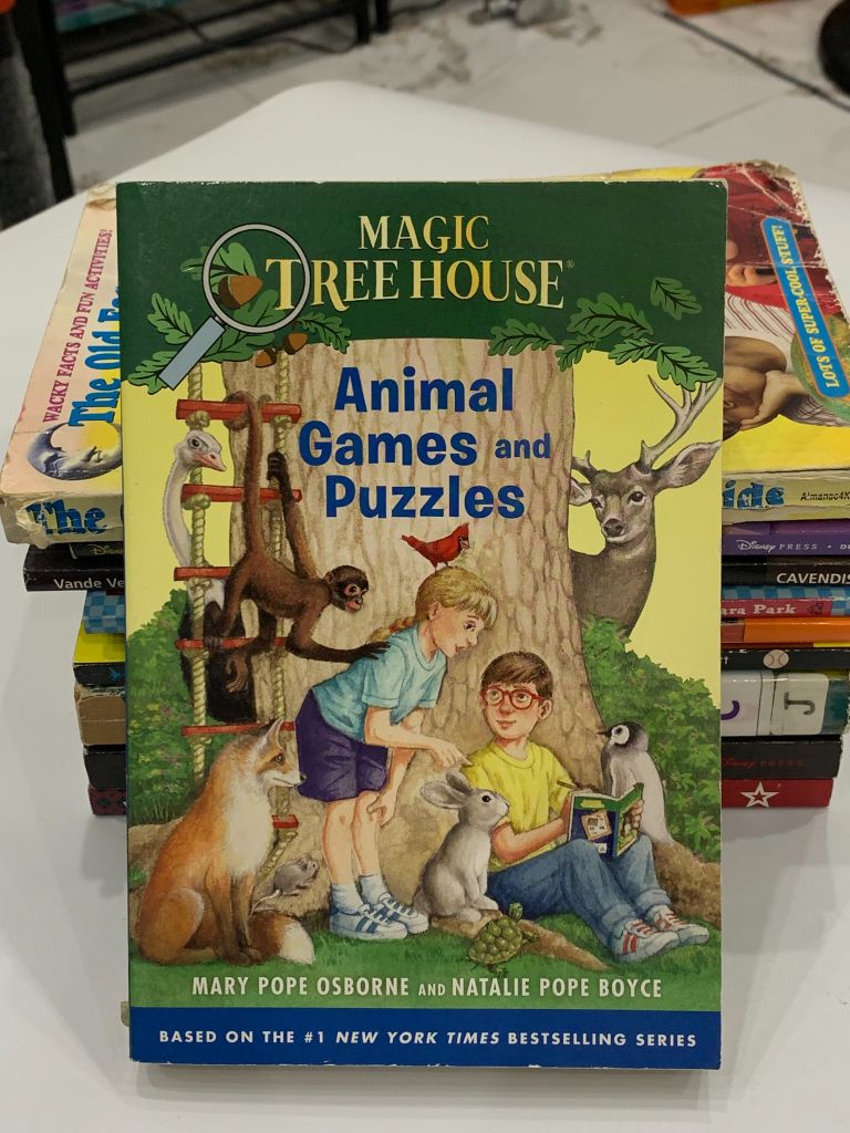 Magic Tree House: Animal Games and Puzzles – Mary Pope Osborne & Natalie Pope Boyce - Ảnh chụp thực tế