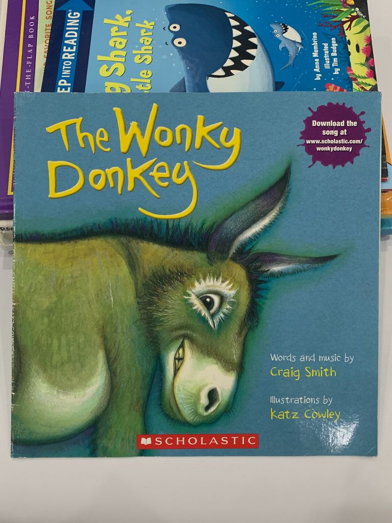 The Wonky Donkey – Craig Smith - Ảnh thực tế 3