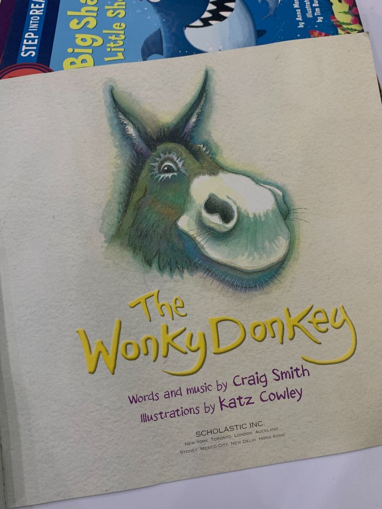 The Wonky Donkey – Craig Smith - Ảnh thực tế 6