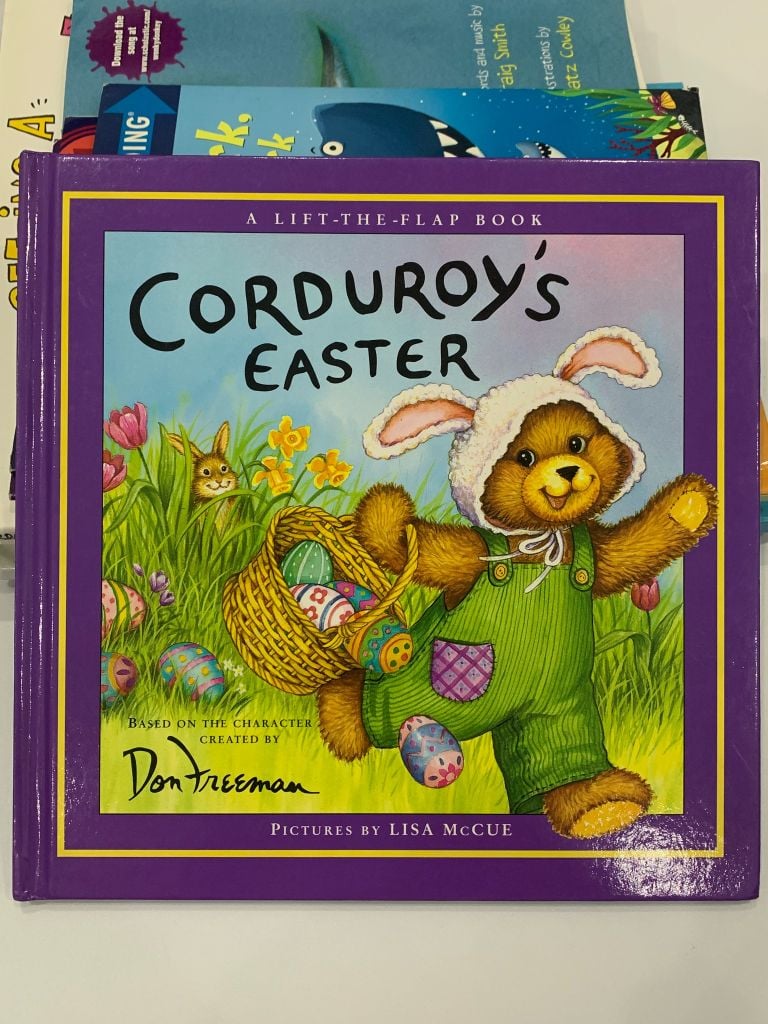 Corduroy's Easter – Don Freeman & Lisa McCue - Ảnh chụp thực tế