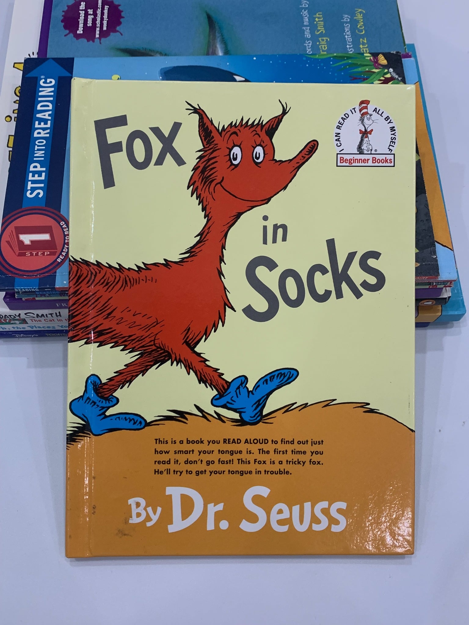 Ảnh sách Fox in Socks – Dr. Seuss