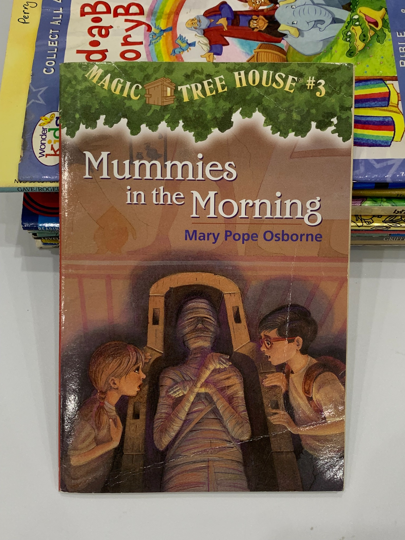 Mummies in the Morning – Mary Pope Osborne - ảnh 2