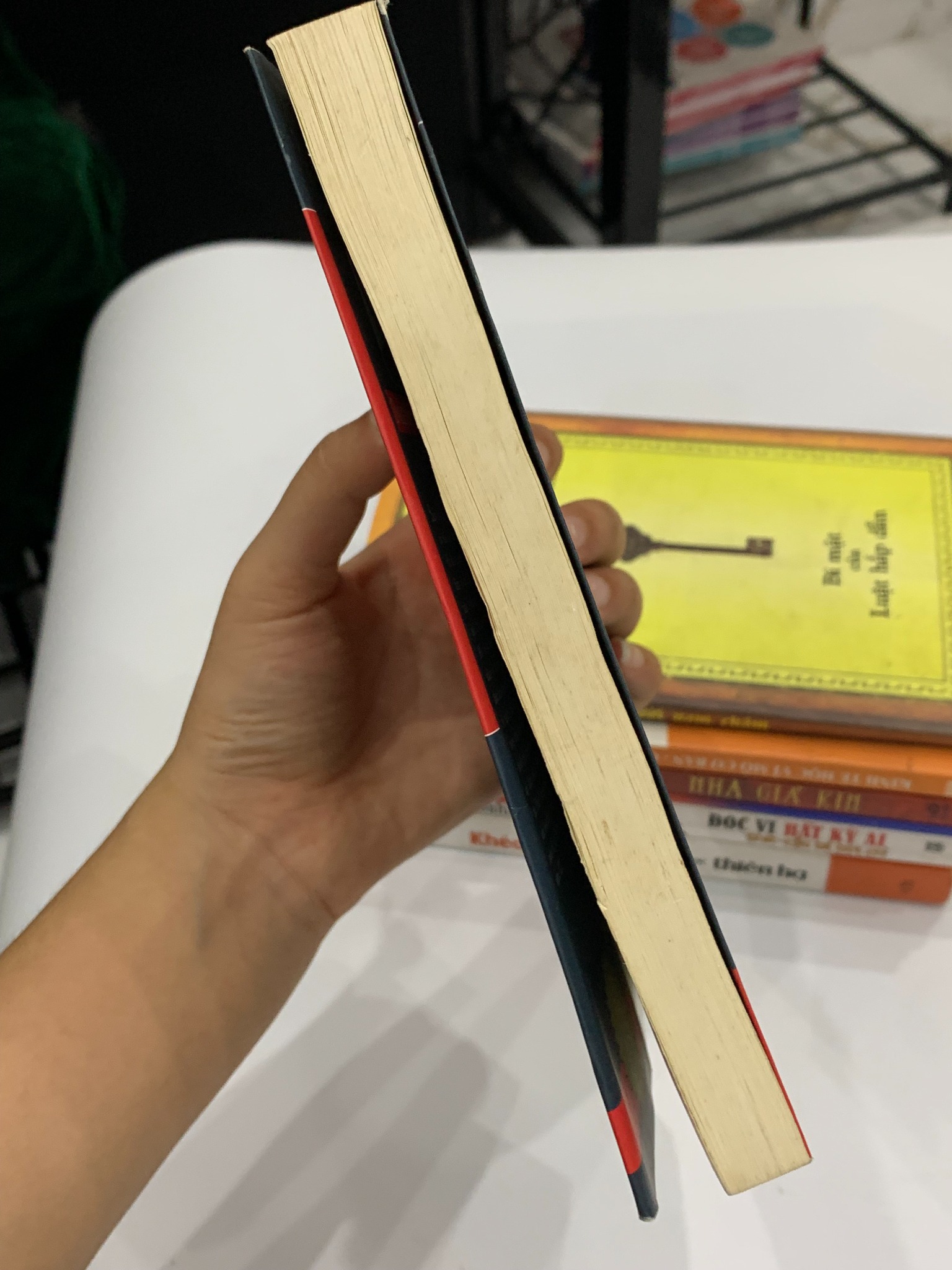 Quẳng gánh lo đi và vui sống – Dale Carnegie