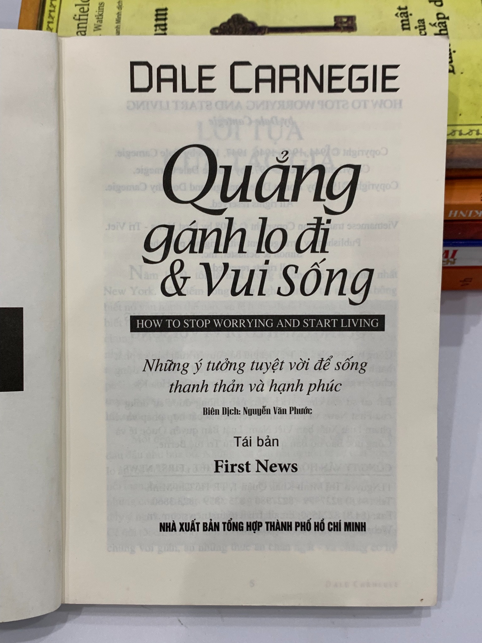 Quẳng gánh lo đi và vui sống – Dale Carnegie
