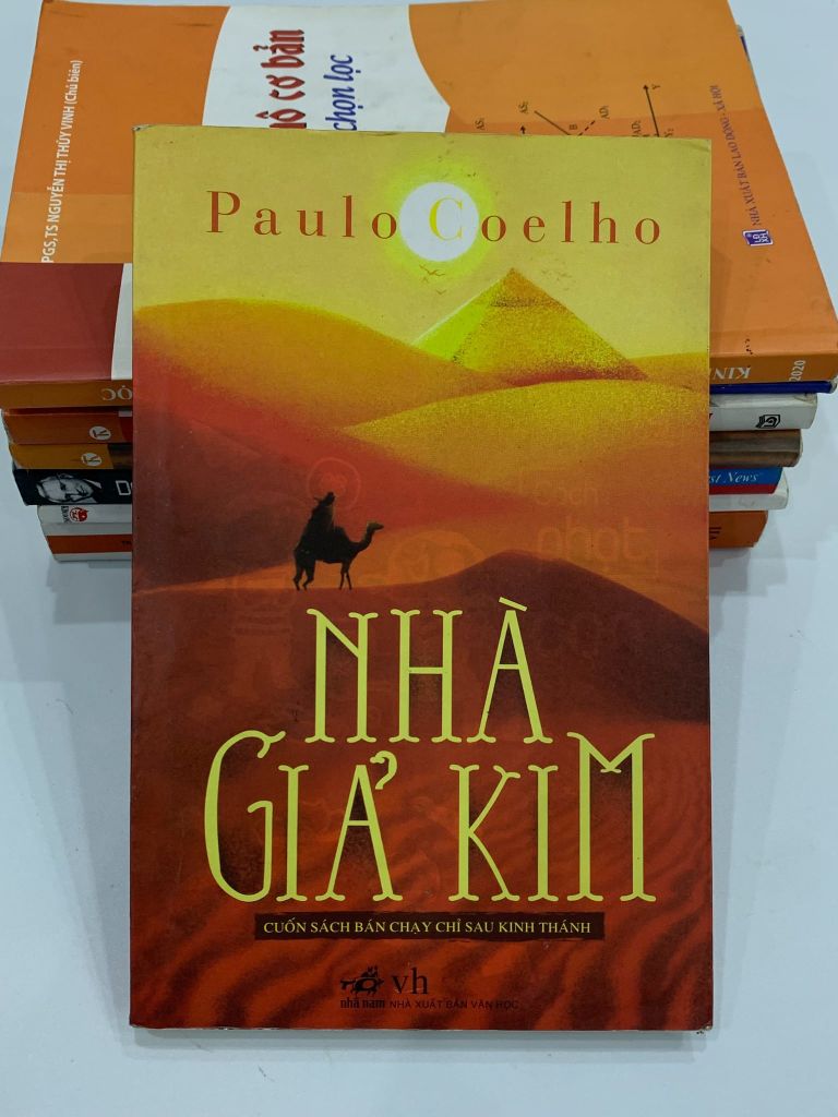 Nhà giả kim – Paulo Coelho - Ảnh chụp thực tế