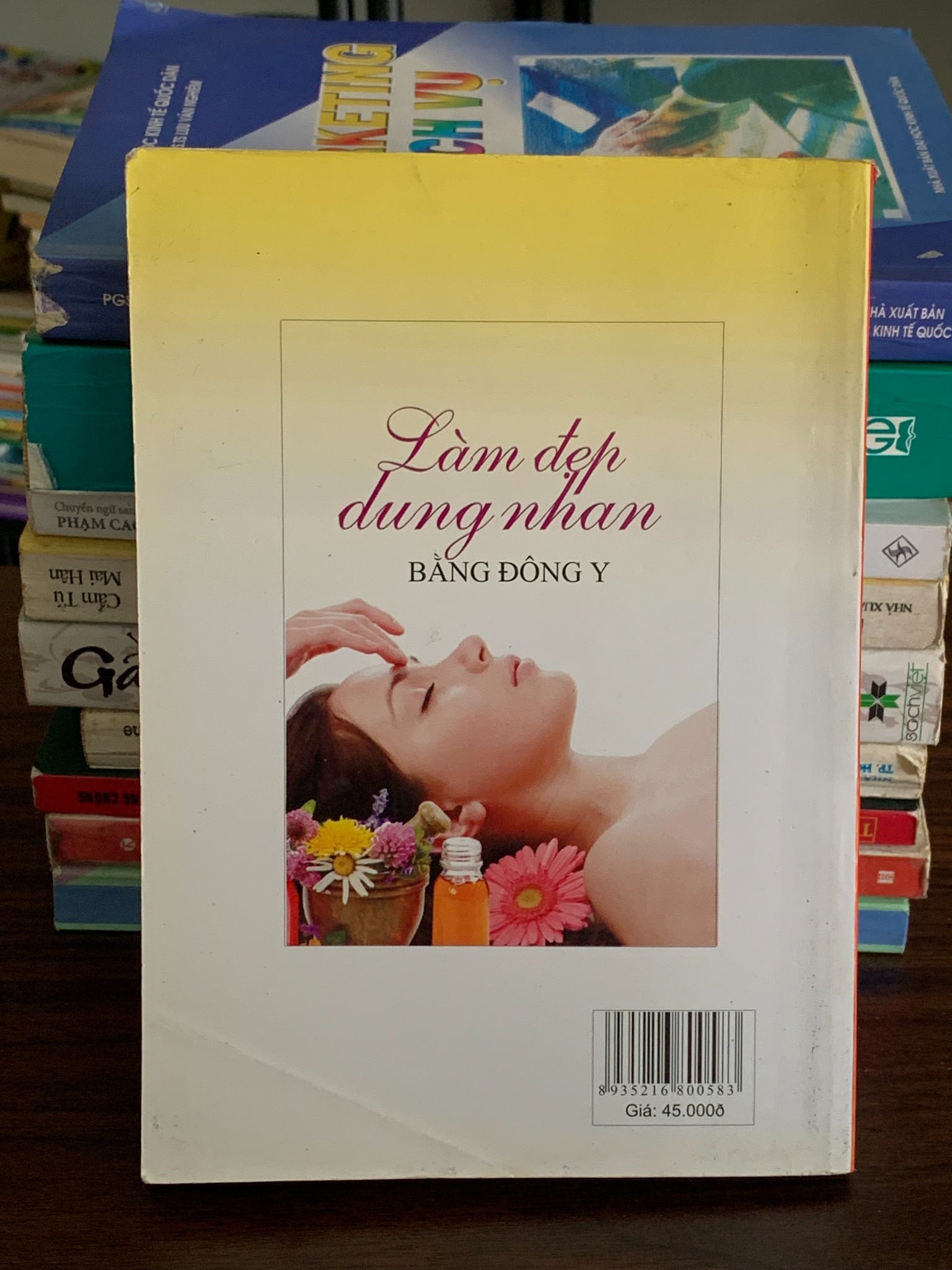 Làm Đẹp Dung Nhan Bằng Đông Y
