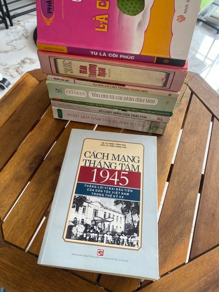 Cách Mạng Tháng Tám 1945 – GS.TS. NGND. Trịnh Nhu, PGS.TS. Trần Trọng Thơ