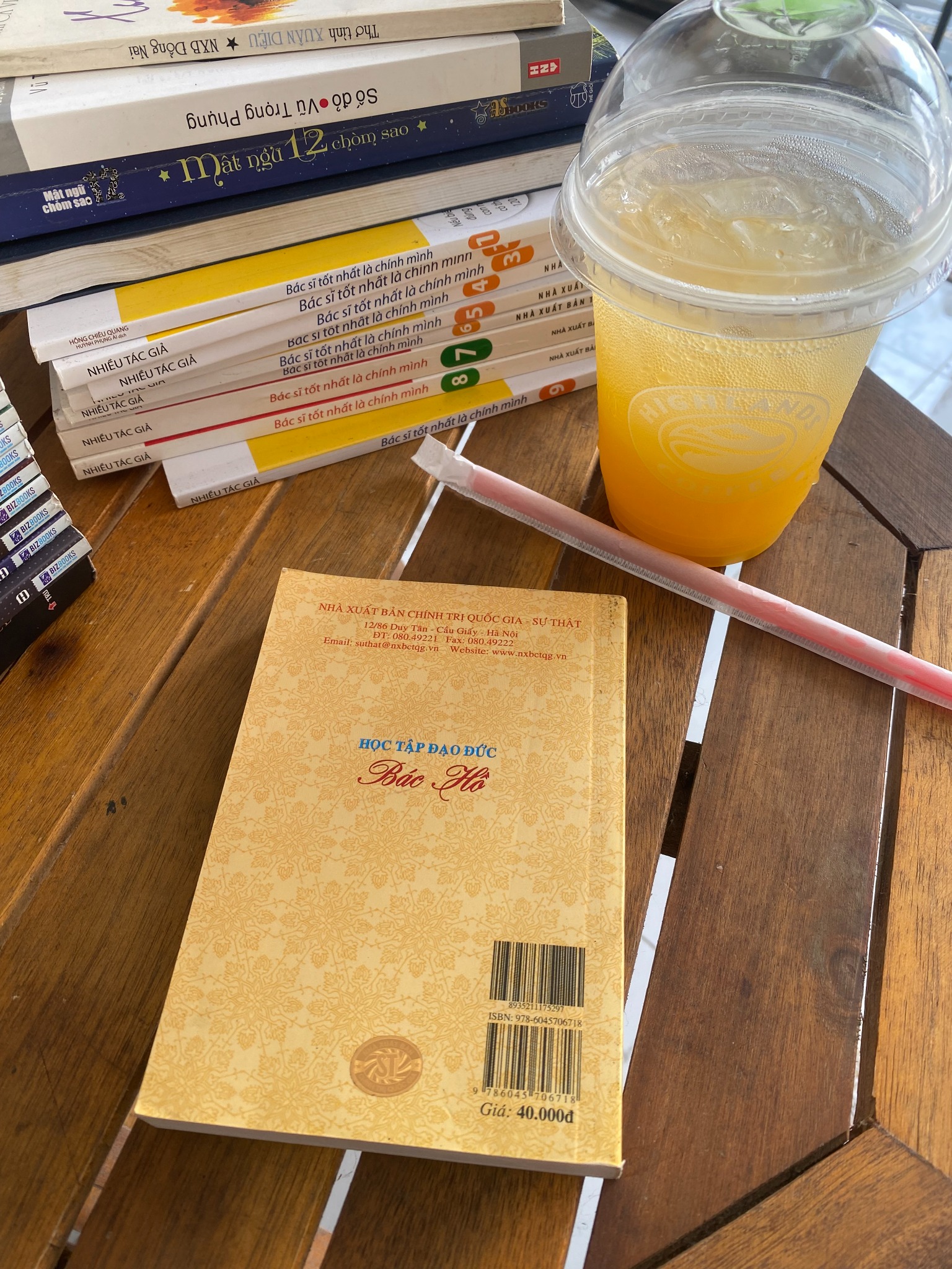 Học tập đạo đức Bác Hồ – Vũ Khiêu