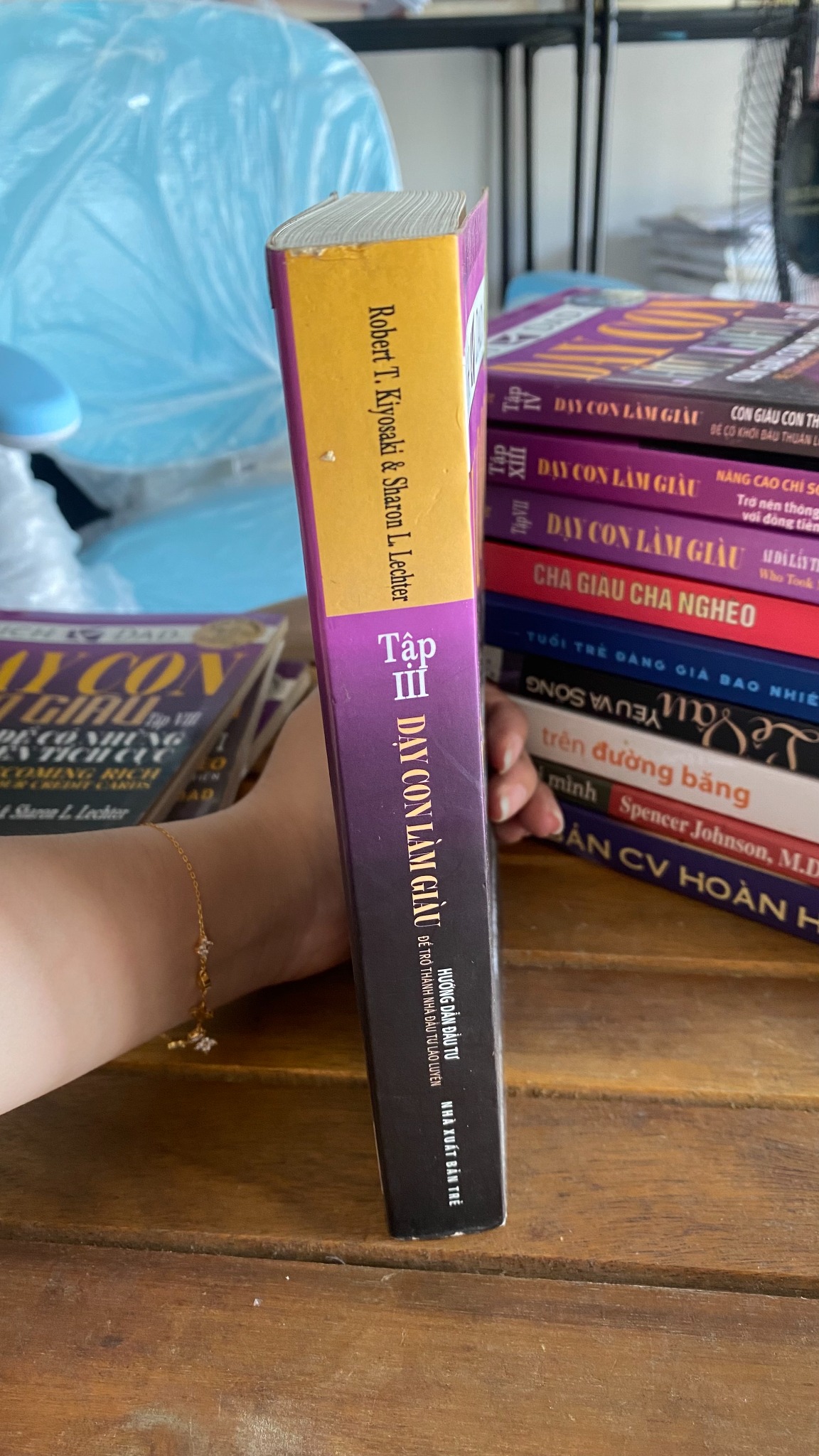 Dạy Con Làm Giàu - Tập 3: Hướng dẫn đầu tư - Robert T. Kiyosaki & Sharon L. Lechter