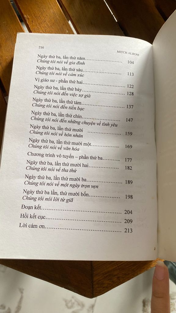 Bài Học Cuối Cùng (Tuesdays with Morrie) - Mitch Albom - Ảnh thực tế 4