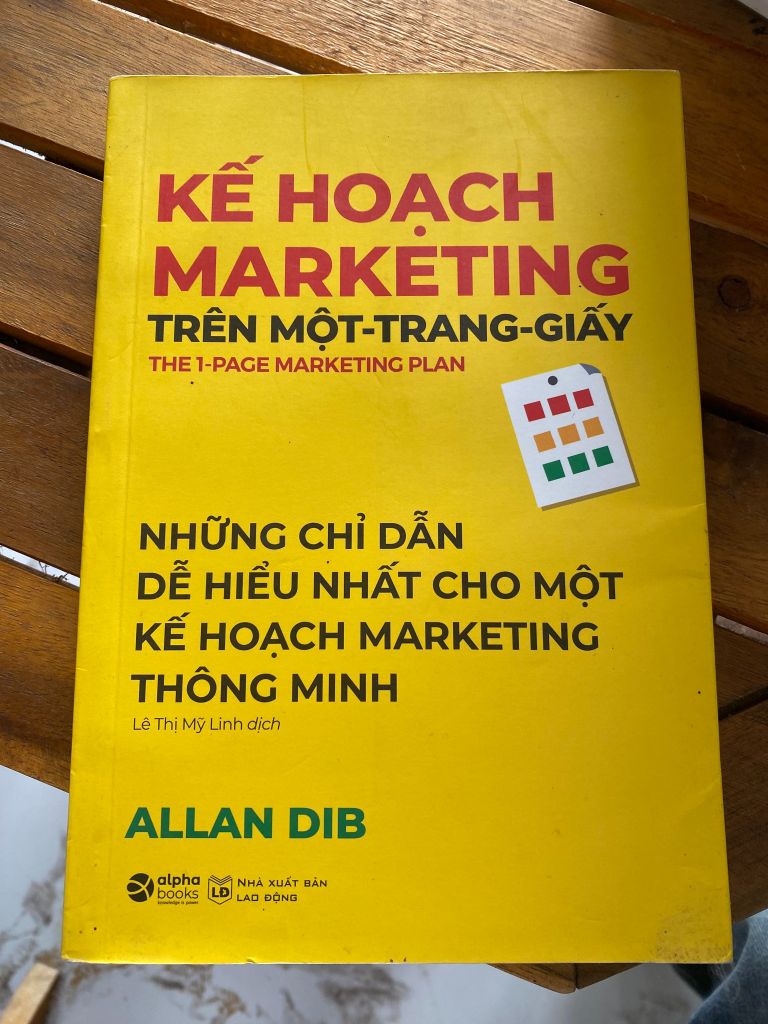 Kế Hoạch Marketing Trên Một Trang Giấy - Allan Dib - Ảnh thực tế 1