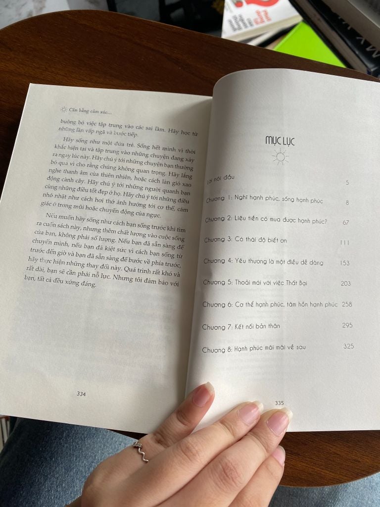 Cân bằng cảm xúc cả lúc bão giông - Richard Nicholls - Ảnh thực tế 6