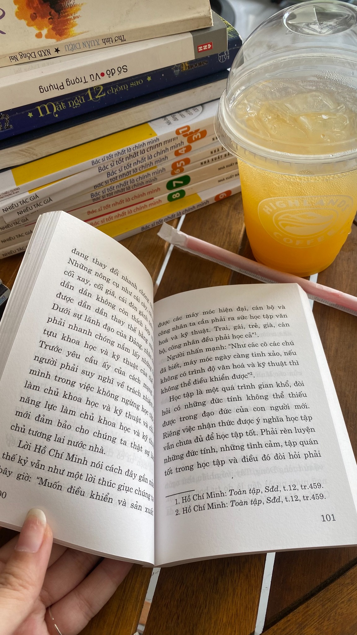 Học tập đạo đức Bác Hồ – Vũ Khiêu