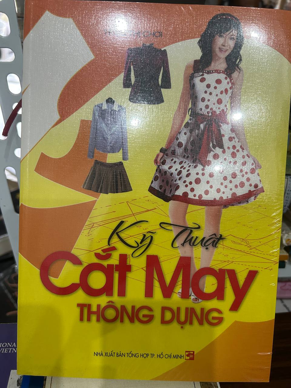 Khám Phá Cuốn Sách KỲ THUẬT CÁT MÁY THÔNG ĐỘNG - Rostislav Chach Của Mecobooks