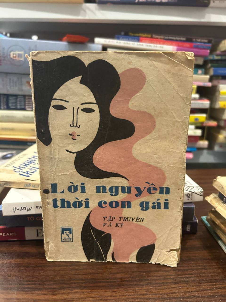 Lời Nguyền Thời Con Gái - Tập Truyện và Ký - Unknown