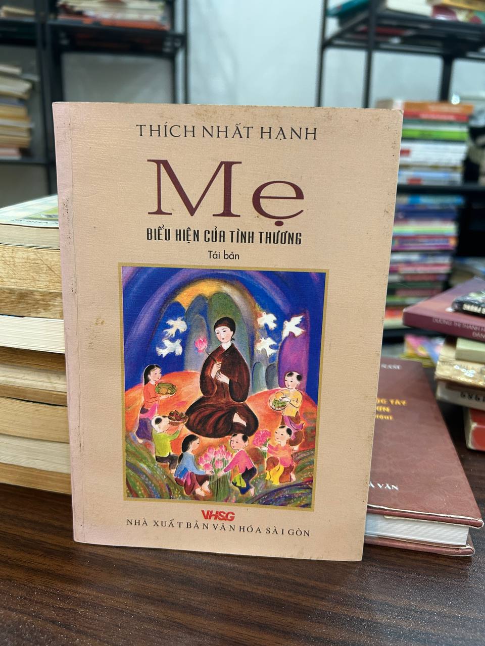 Mẹ - Biểu hiện của tình thương - Thích Nhất Hạnh