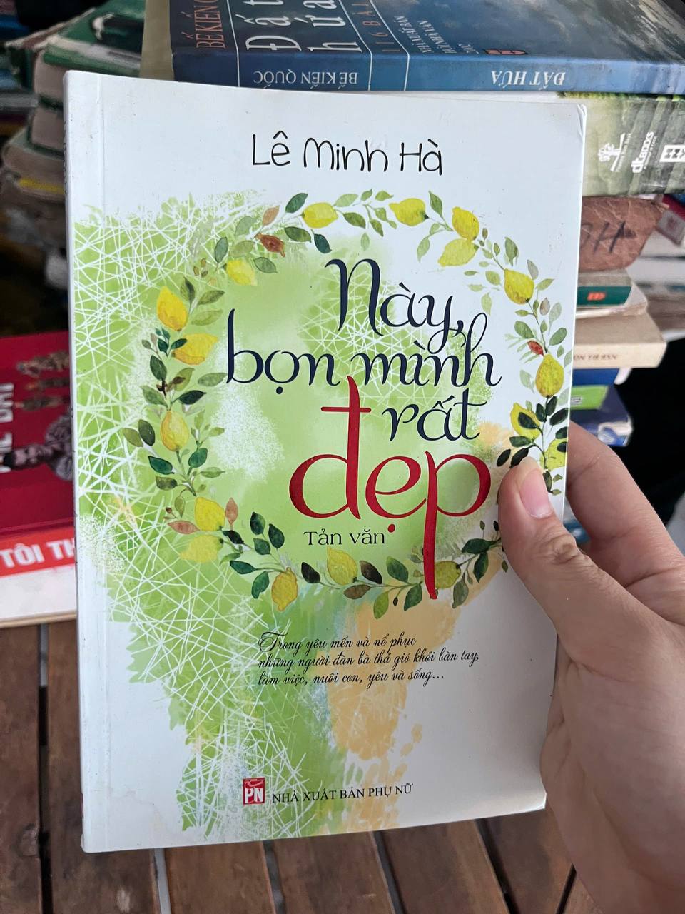 Review và ảnh thực tế sách Này, bọn mình rất đẹp - Lê Minh Hà tại Mecobooks.com