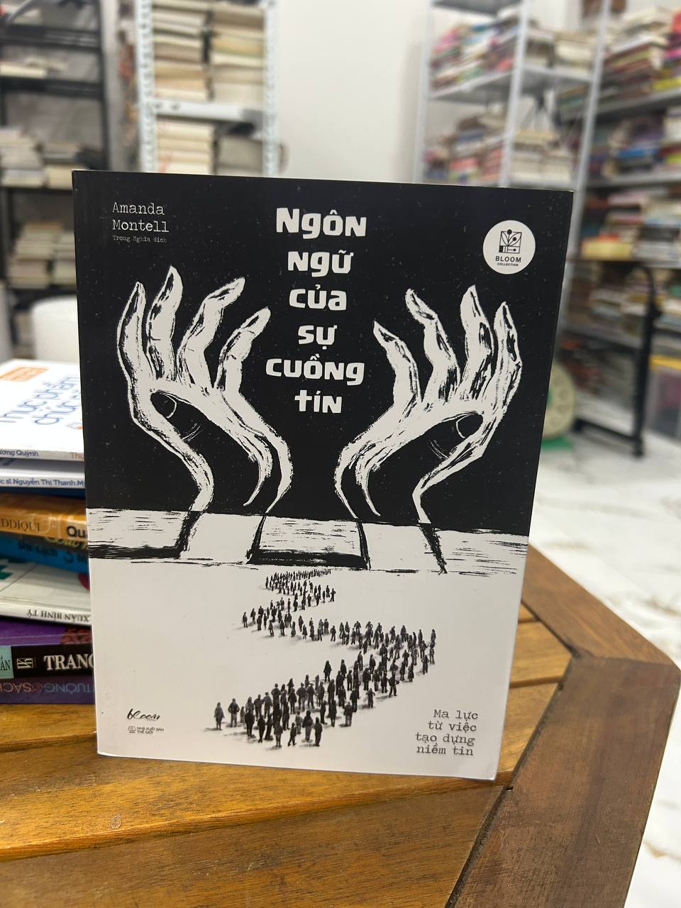 Ngôn Ngữ Của Sự Cuồng Tín - Amanda Montell - Amanda Montell