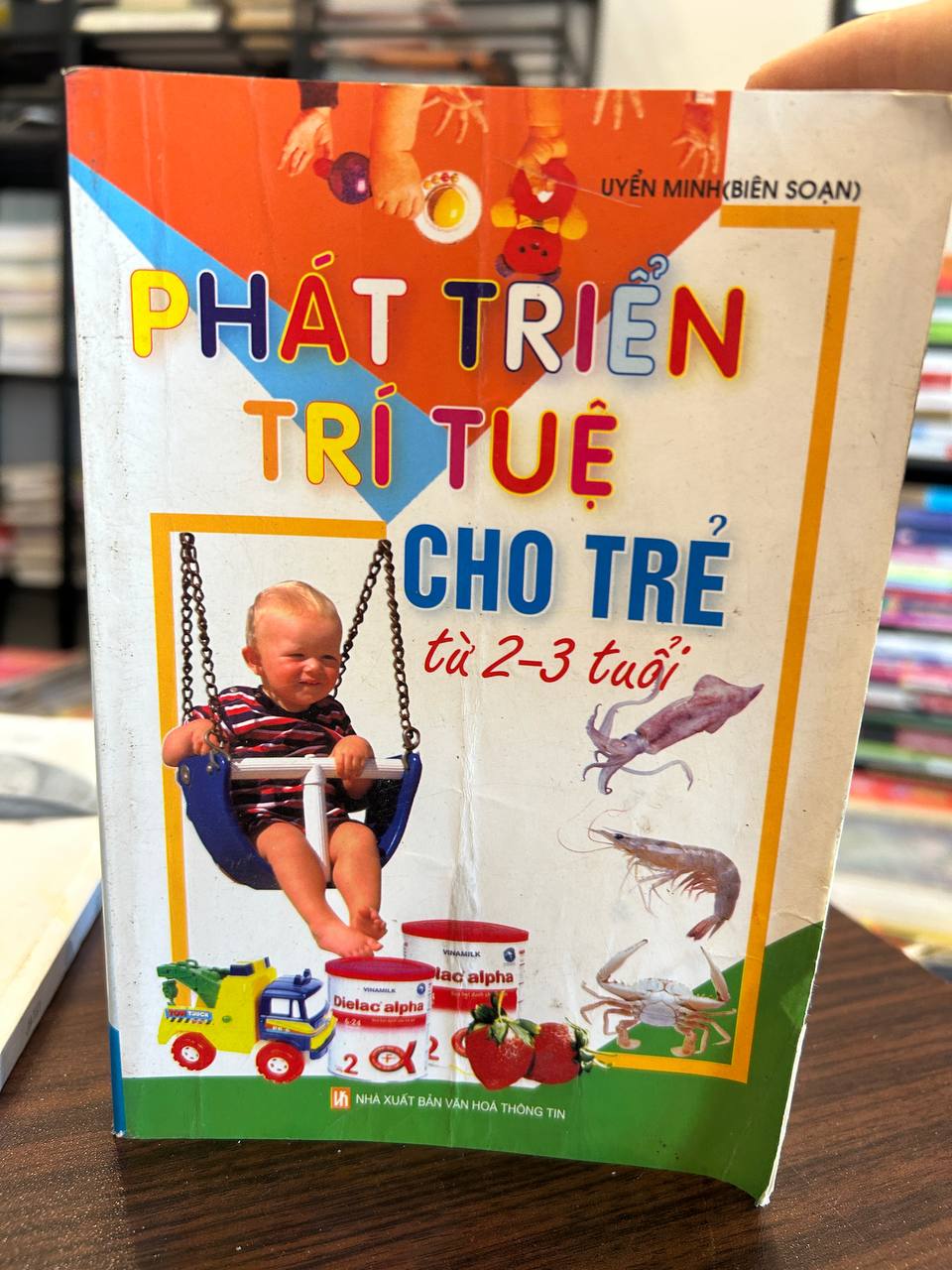 Phát Triển Trí Tuệ Cho Trẻ từ 2-3 Tuổi - Uyển Minh - Uyển Minh (biên soạn)