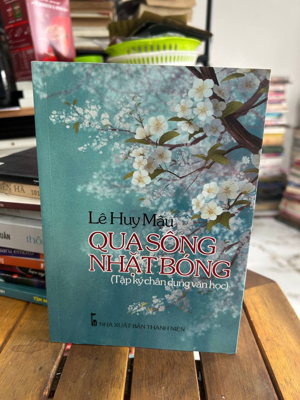 Qua Sông Nhặt Bóng - Lê Huy Mậu - Lê Huy Mậu