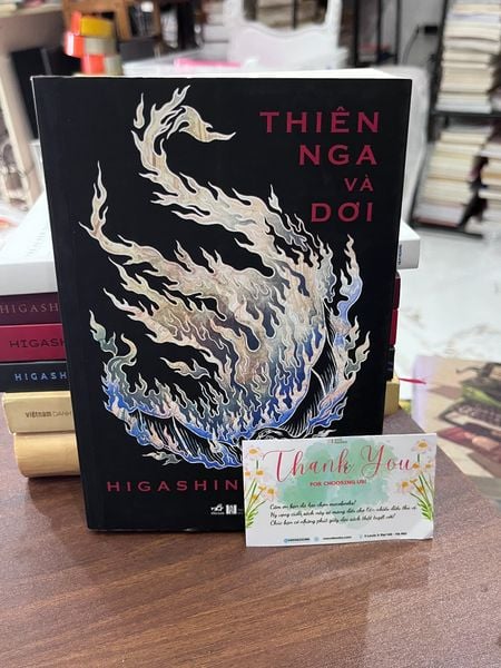 Thiên Nga Và Dơi - Higashino Keigo