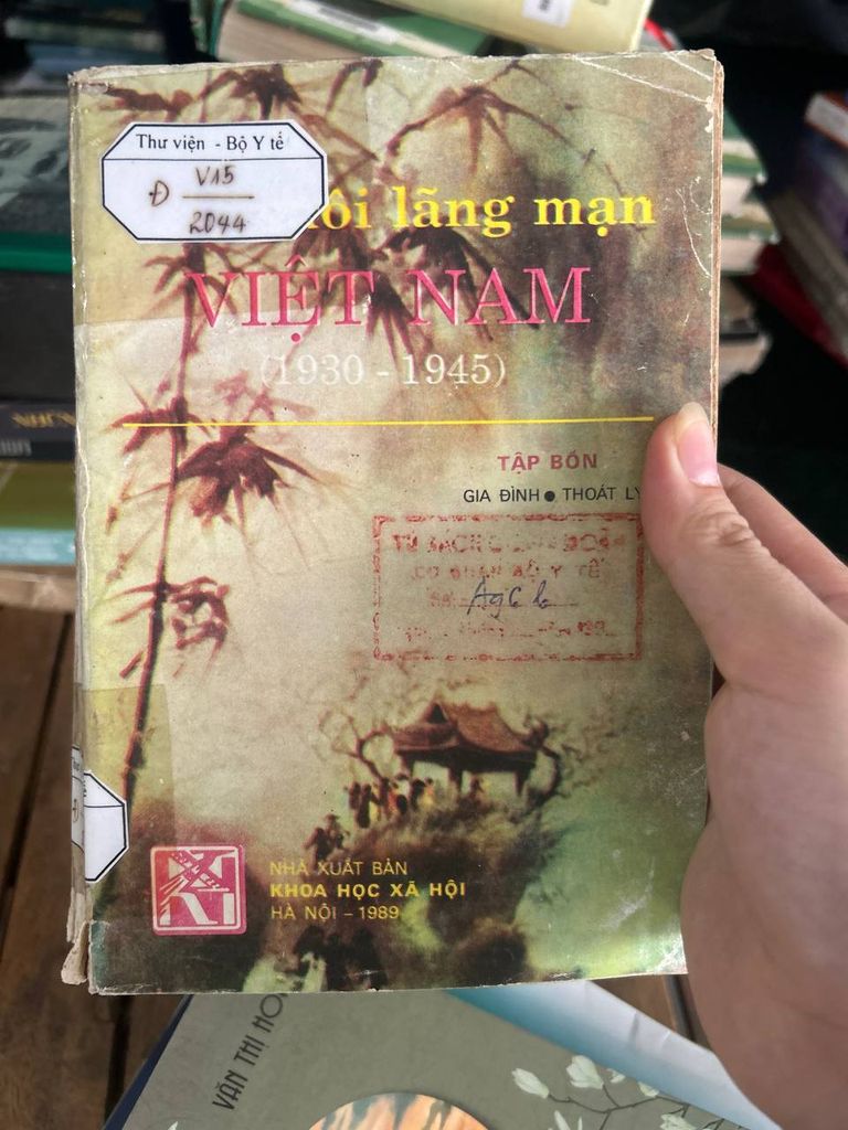 Thơ Lãng Mạn Việt Nam (1930 - 1945) - Tập Bốn - Gia Đình Thoát Ly