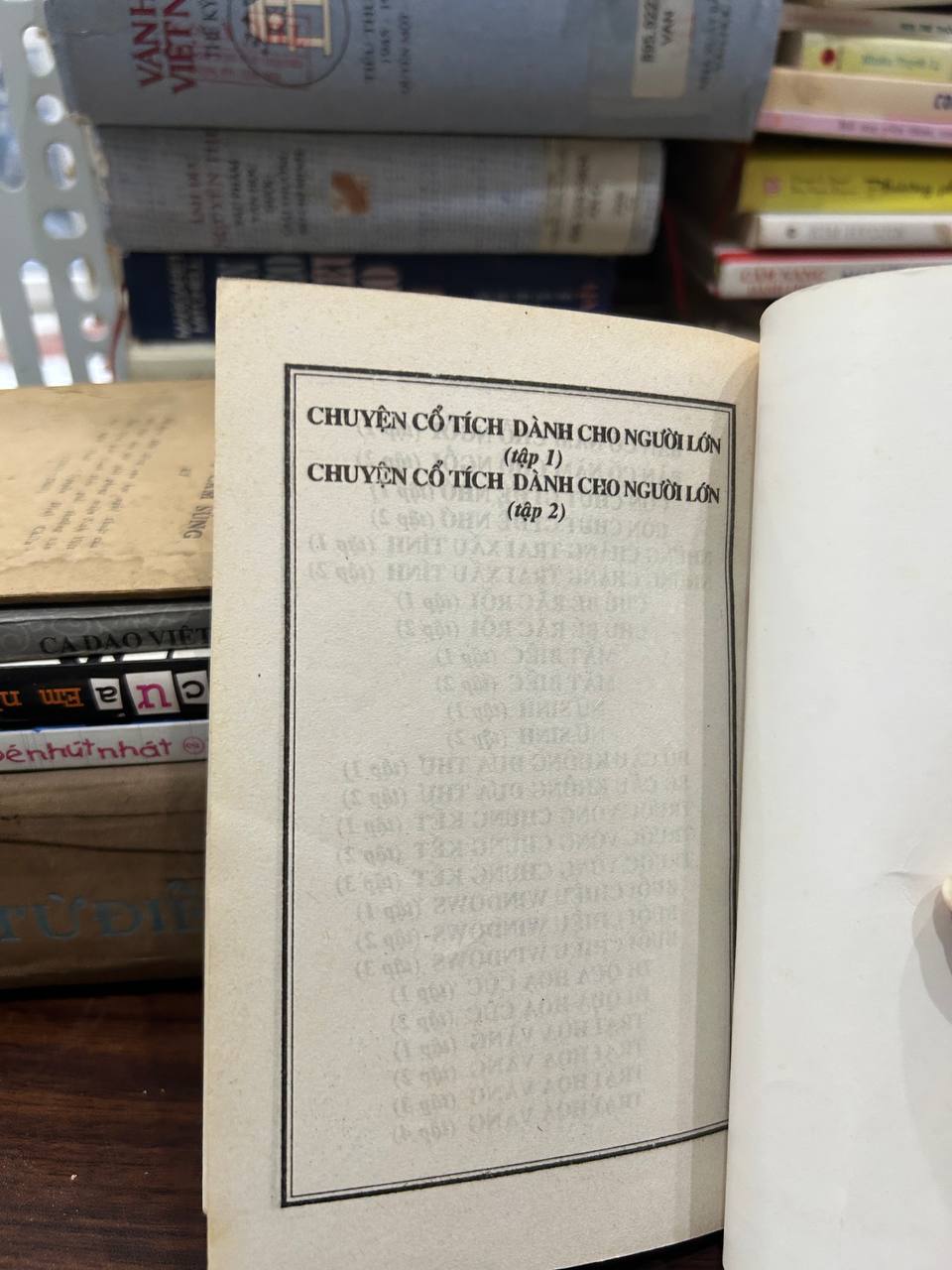 Trại Hoa Vàng - Nguyễn Nhật Ánh - Nguyễn Nhật Ánh