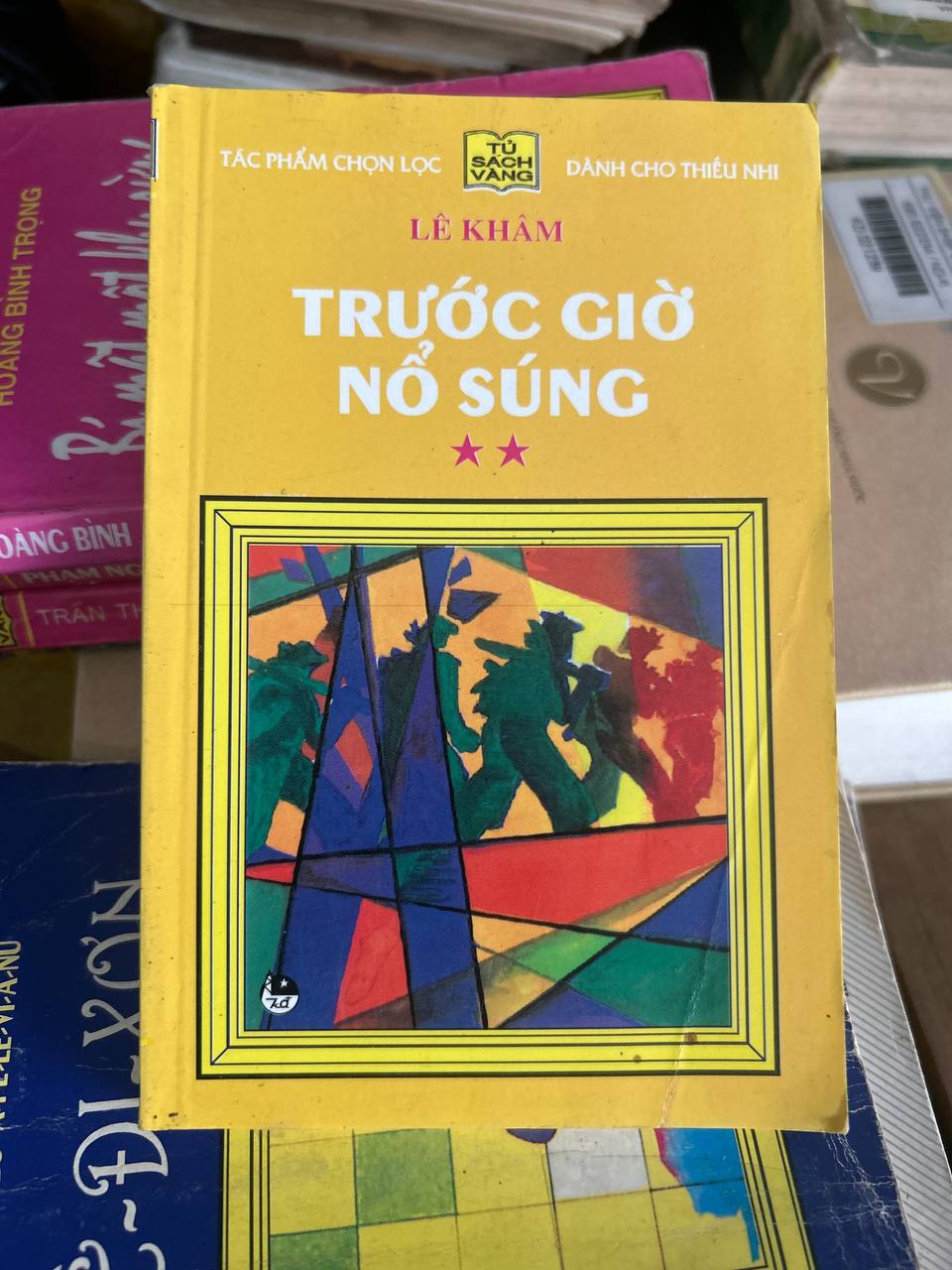 Review và ảnh thực tế sách Trước Giờ Nổ Súng - Lê Khâm tại Mecobooks.com