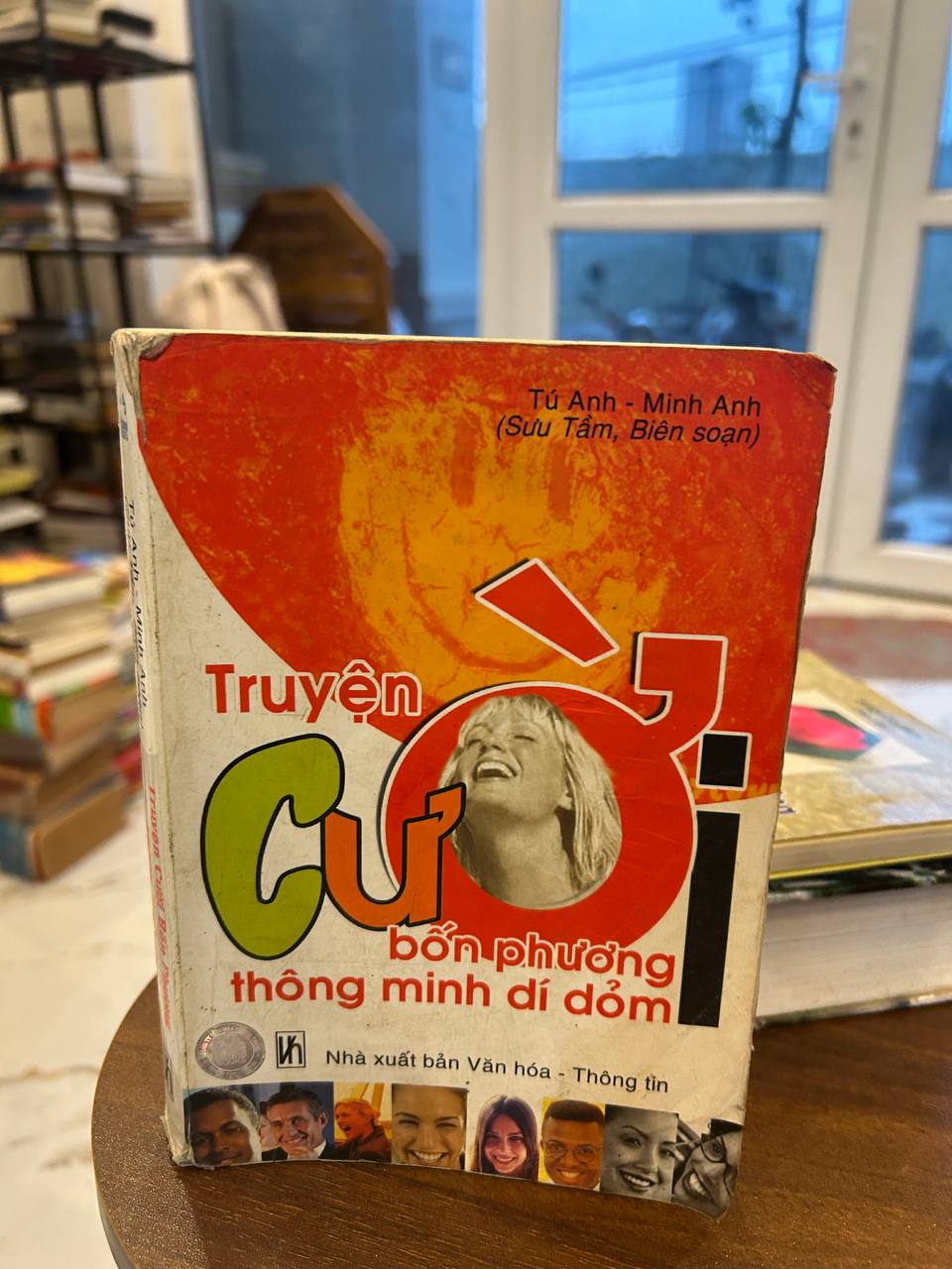 Truyện Cười Bốn Phương Thông Minh Dí Dỏm - Tú Anh, Minh Anh - Tú Anh, Minh Anh (Sưu Tầm, Biên soạn)