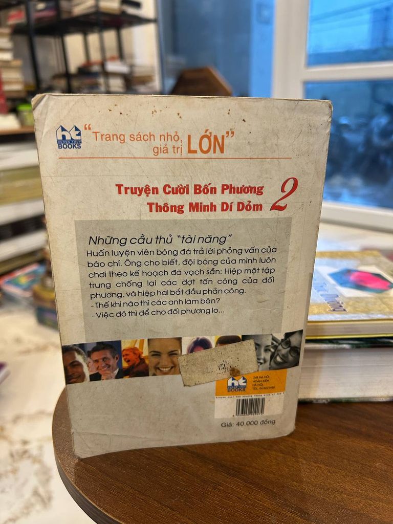 Truyện Cười Bốn Phương Thông Minh Dí Dỏm - Tú Anh, Minh Anh (Sưu Tầm, Biên soạn) - Ảnh chụp thực tế