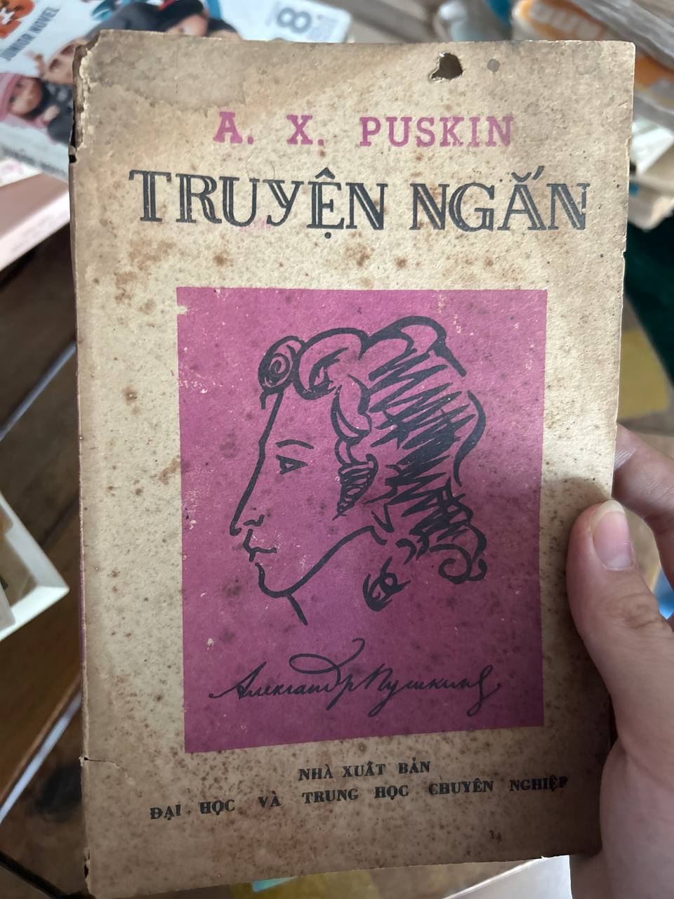 Review và ảnh thực tế sách Truyện Ngắn - A. X. Pushkin tại Mecobooks.com