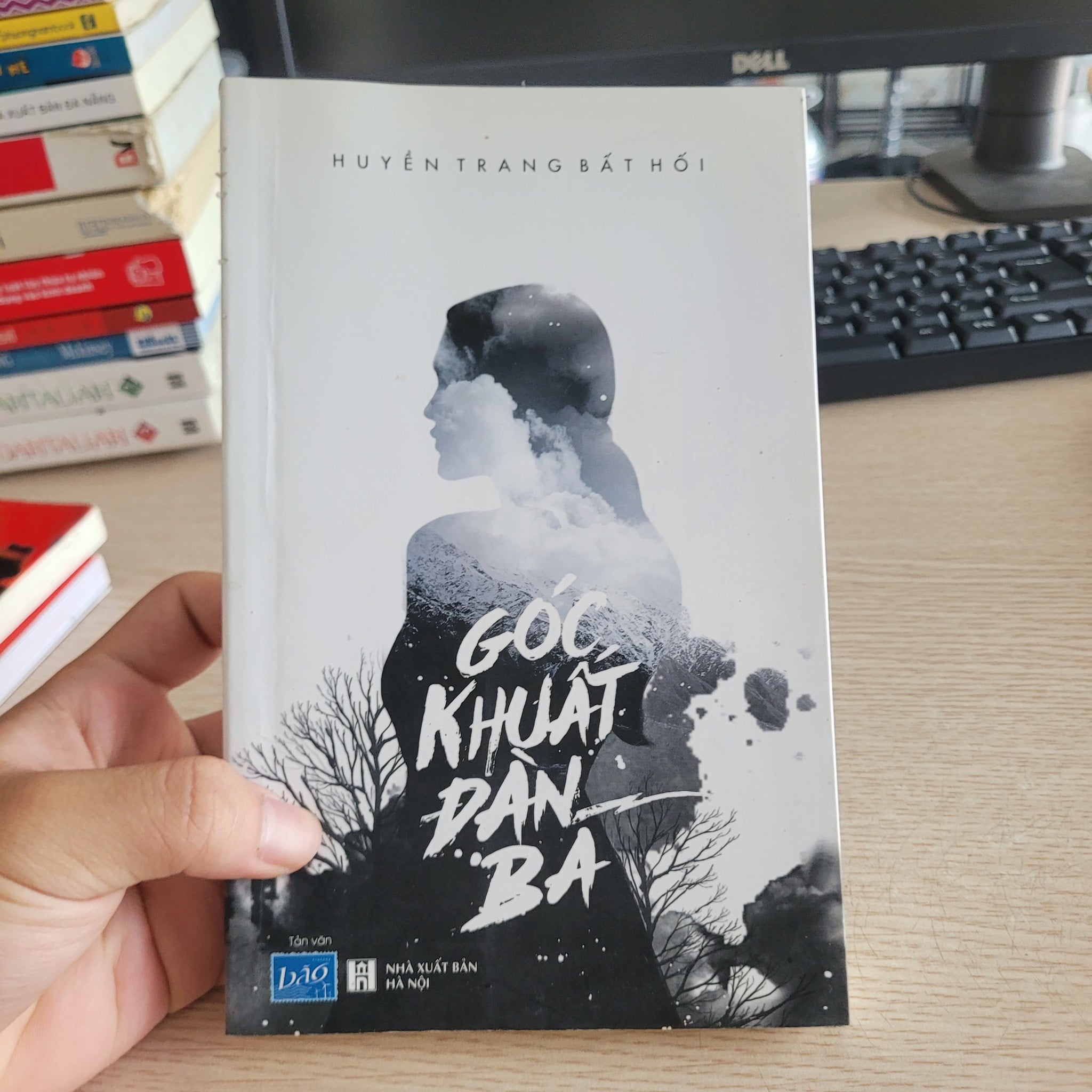 Góc Khuất Đàn Bà – Huyền Trang Bất Hối