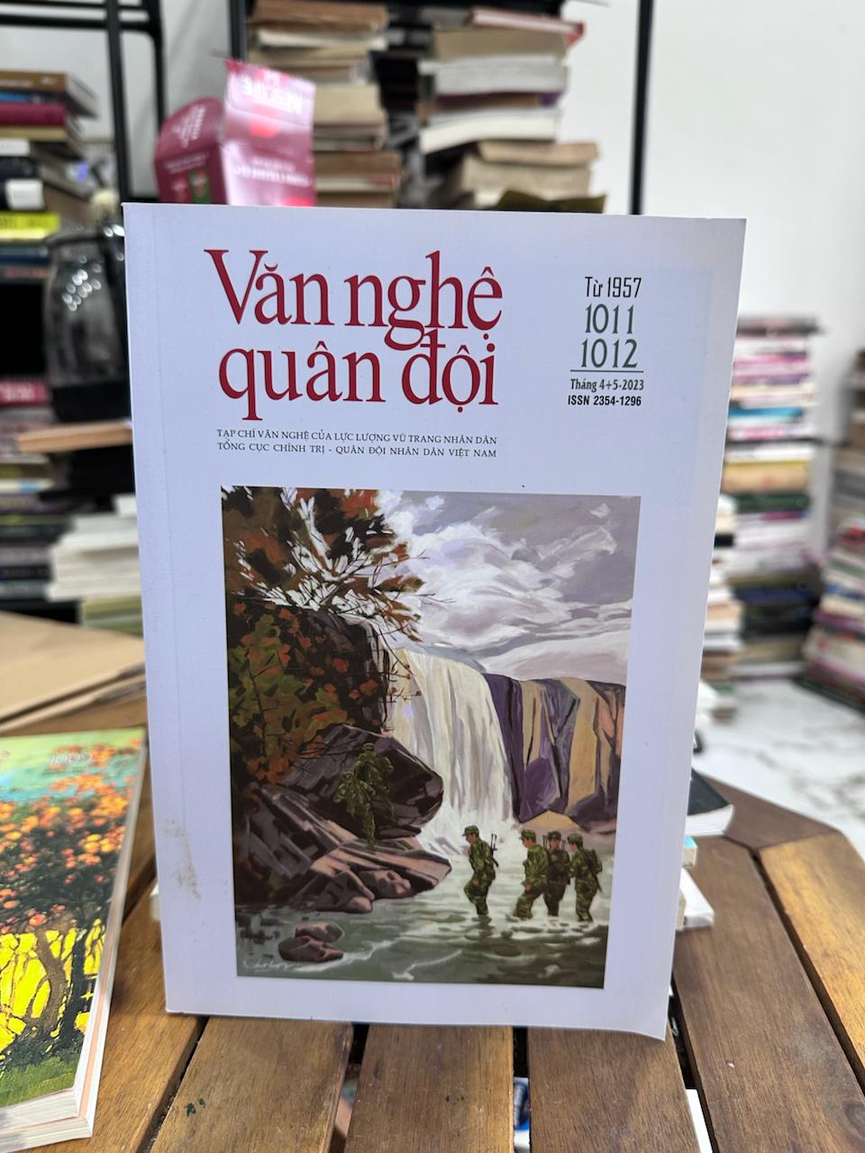 Văn nghệ Quân đội - Tập chỉ Văn nghệ của Lực lượng Vũ trang Nhân dân, Tổng cục Chính trị - Nhiều tác giả