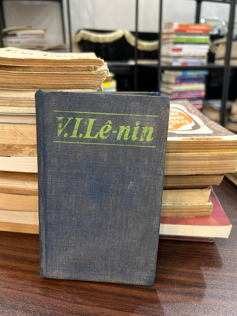 V.I. Lê-nin - V.I. Lê-nin