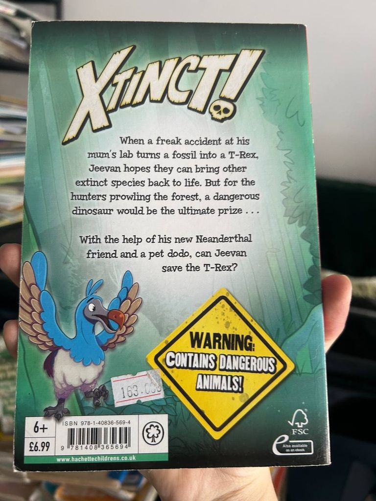 Xtinct! T - Rex Terror - Ash Stone - Ảnh thực tế 3