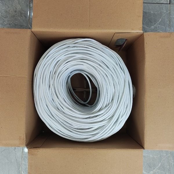 Cuộn cáp mạng Commscope/AMP CAT5E 6-219590 (305m/cuộn)