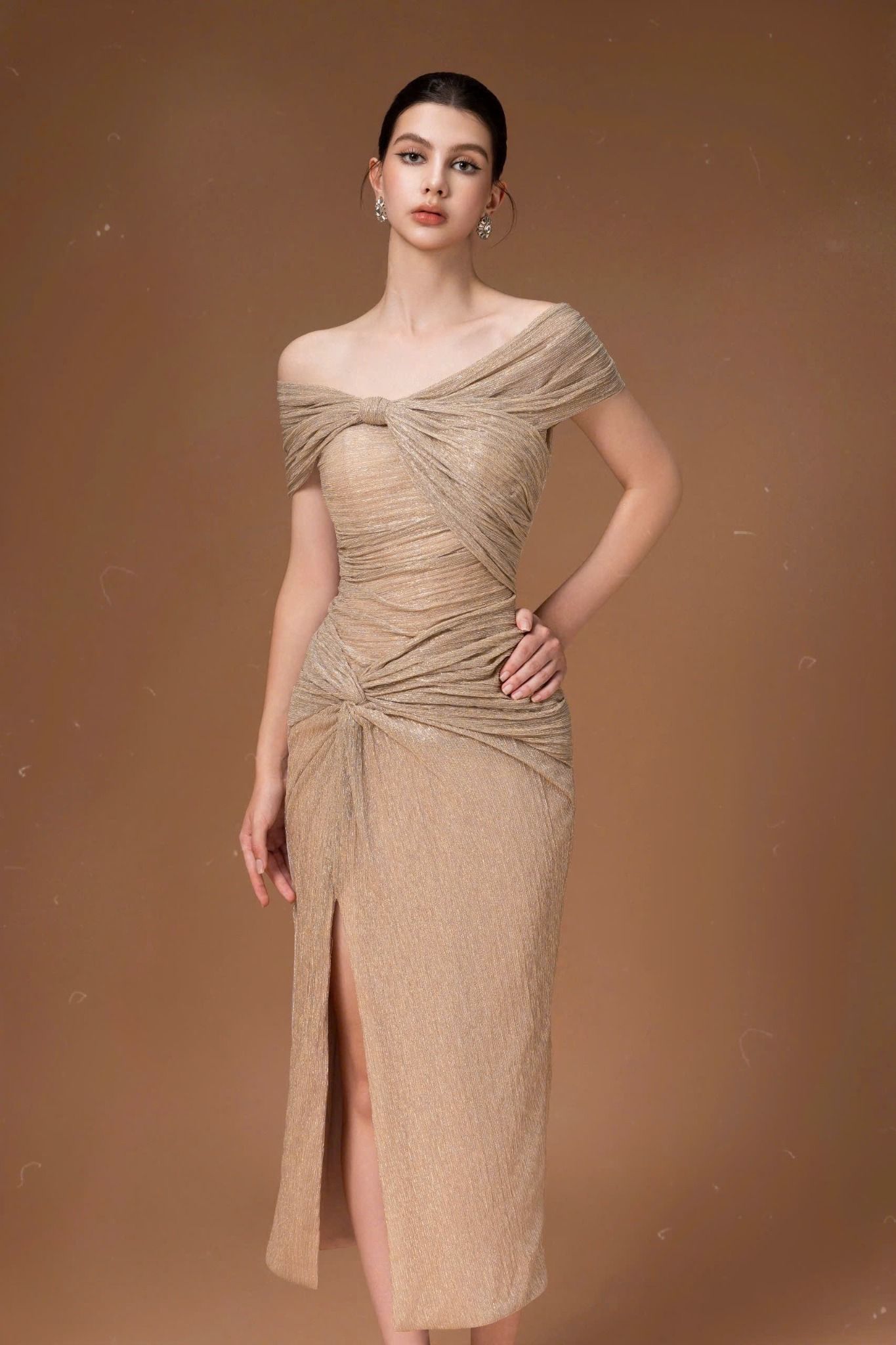  Offshoulder Pleated Midi Dress 