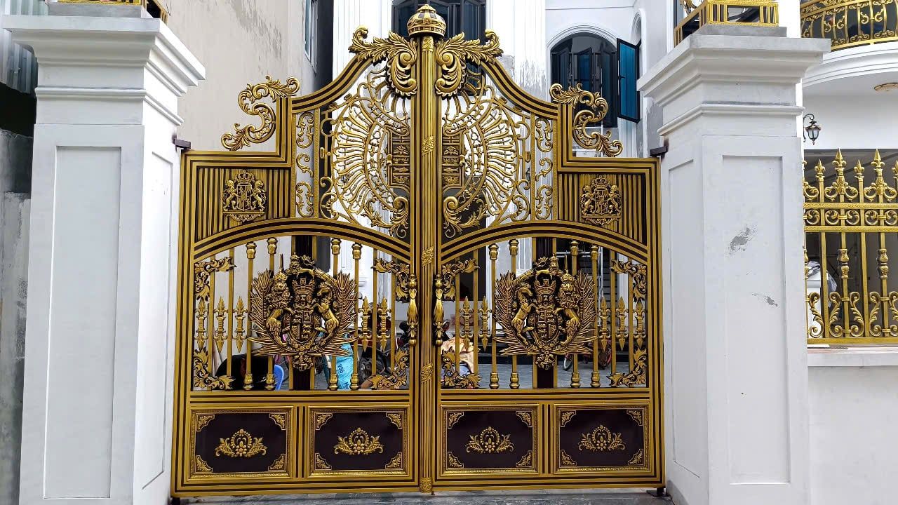  Cổng Inox Sơn Nung 