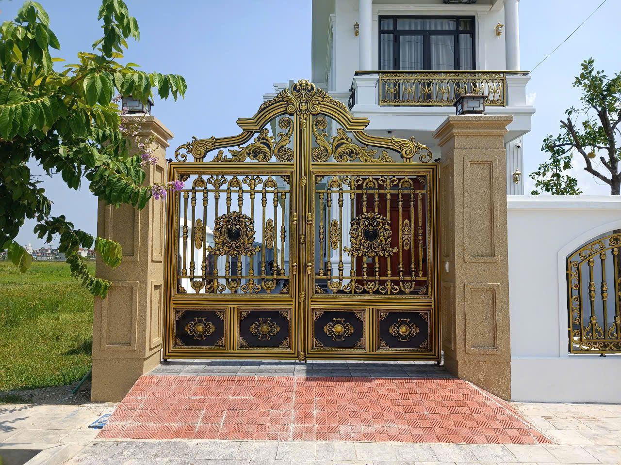  Cổng Inox Sơn Nung 