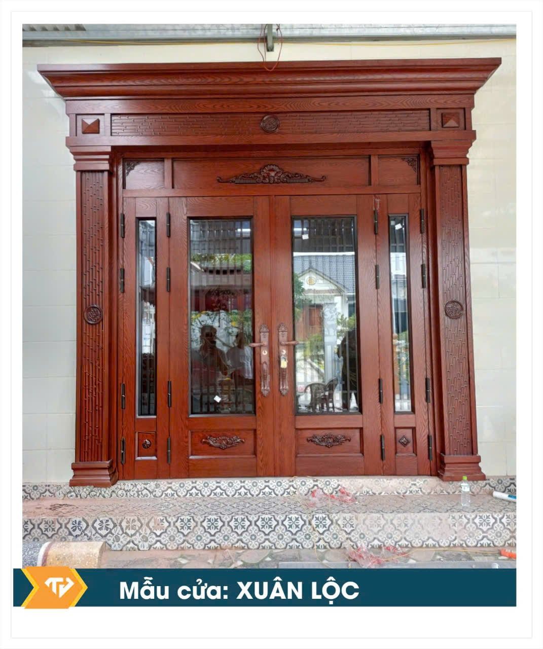  Mẫu cửa 4 cánh kính “Xuân Lộc” 