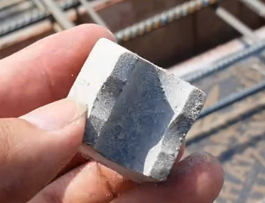 Con kê bê tông mác cao - Cục Kê sàn Công Trình