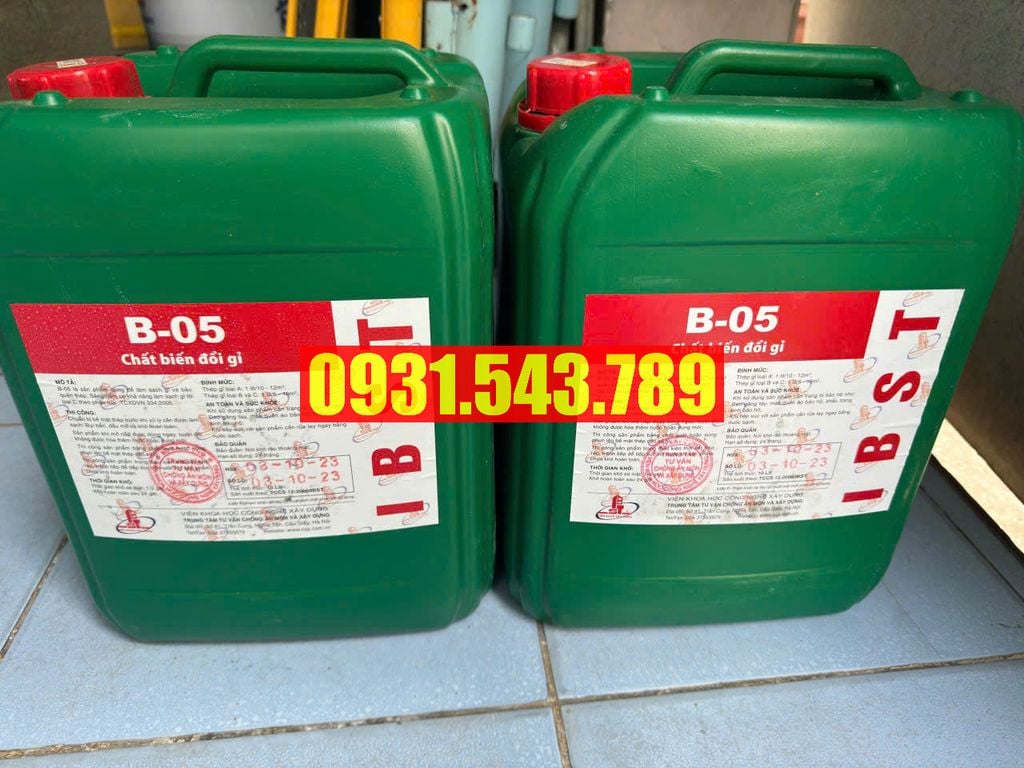 Hoá chất tẩy rỉ B05 mới 2025