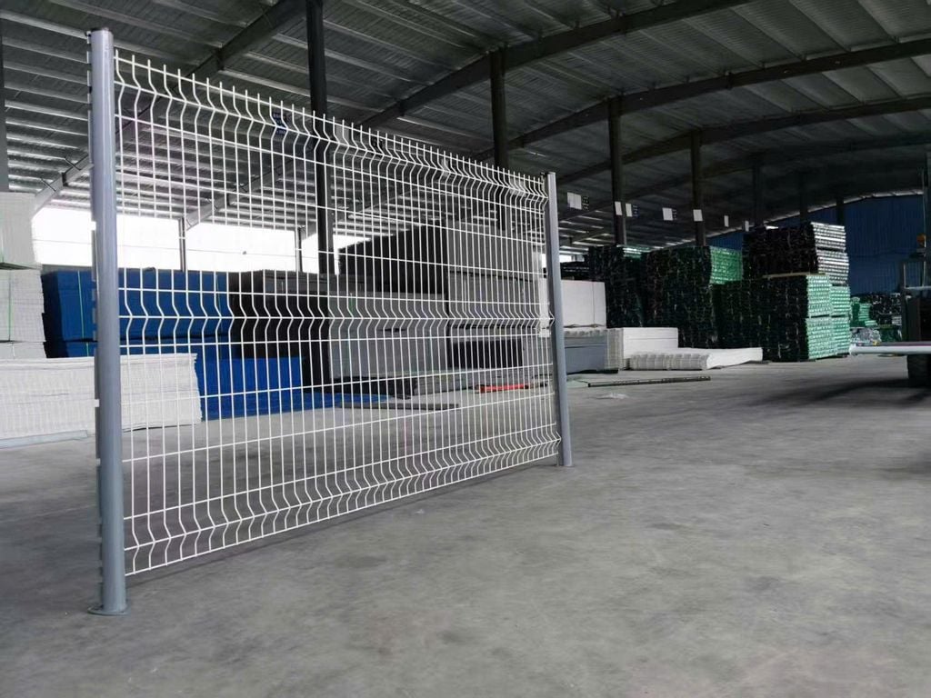 Lưới ngăn nhà xưởng - Lưới hàng rào bằng thép mạ kẽm