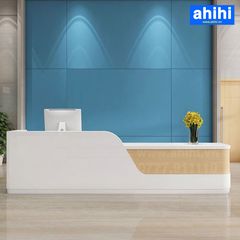 Quầy lễ tân ahihi208