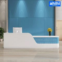 Quầy lễ tân ahihi208