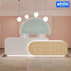 Quầy lễ tân ahihi210