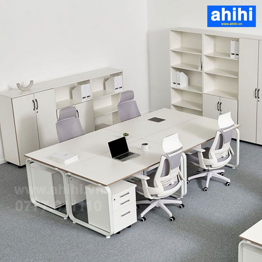 Bàn nhân viên ahihi29