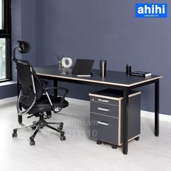 Bàn nhân viên ahihi28