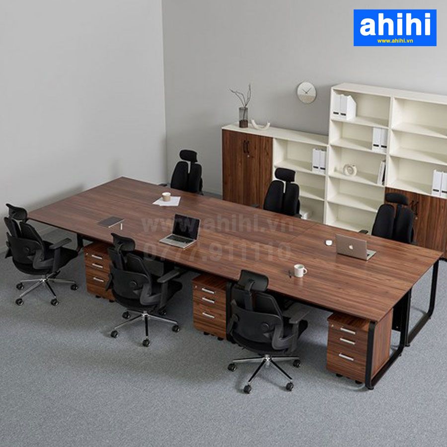 Bàn nhân viên ahihi29