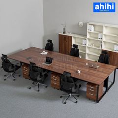 Bàn nhân viên ahihi29